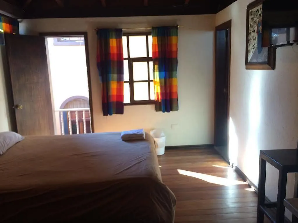 Albergue Arupo Bed And Breakfast Quito
