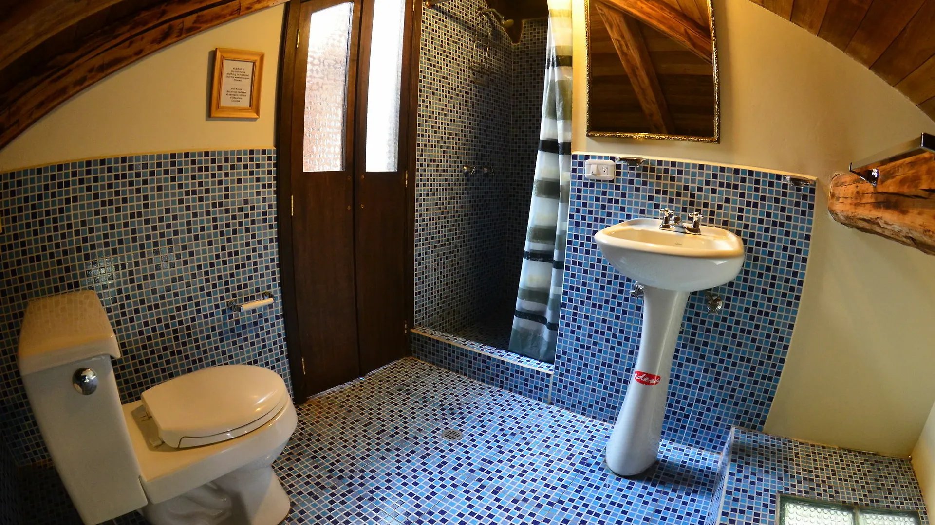 Albergue Arupo Bed And Breakfast Quito