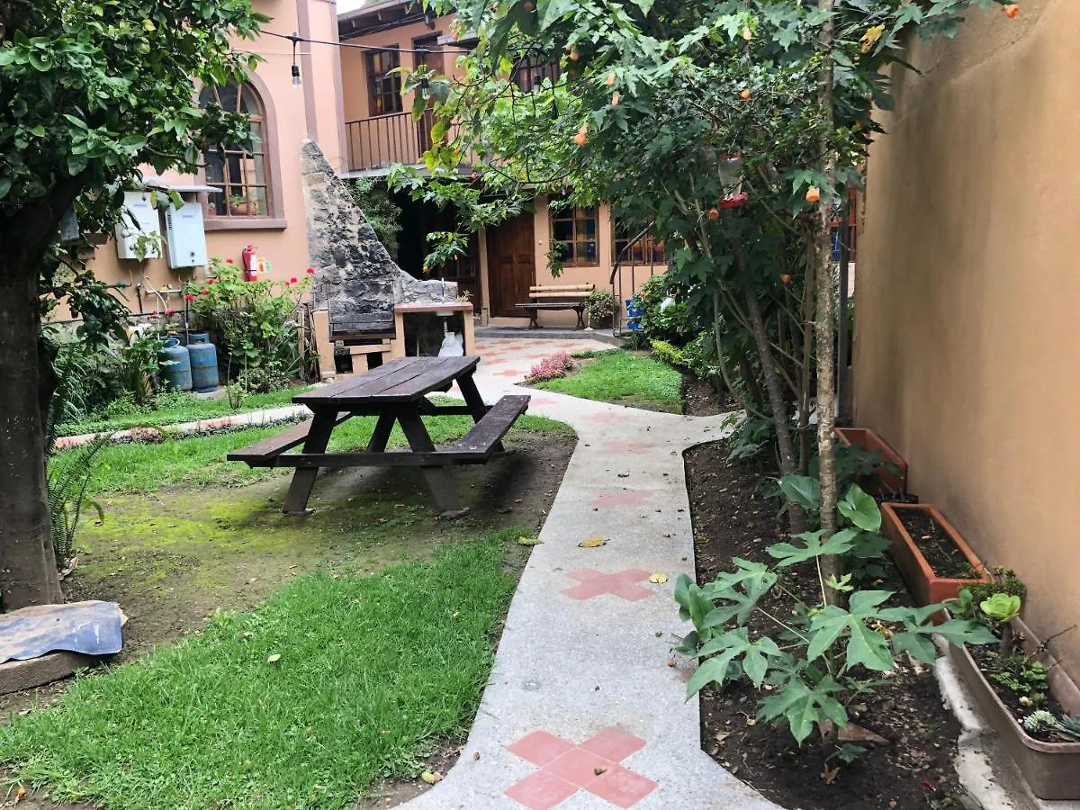 Arupo Bed And Breakfast Quito Ecuador