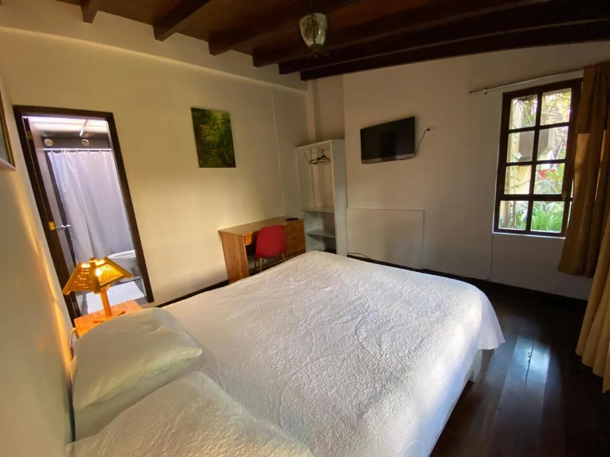 Hostel Arupo Bed And Breakfast Quito