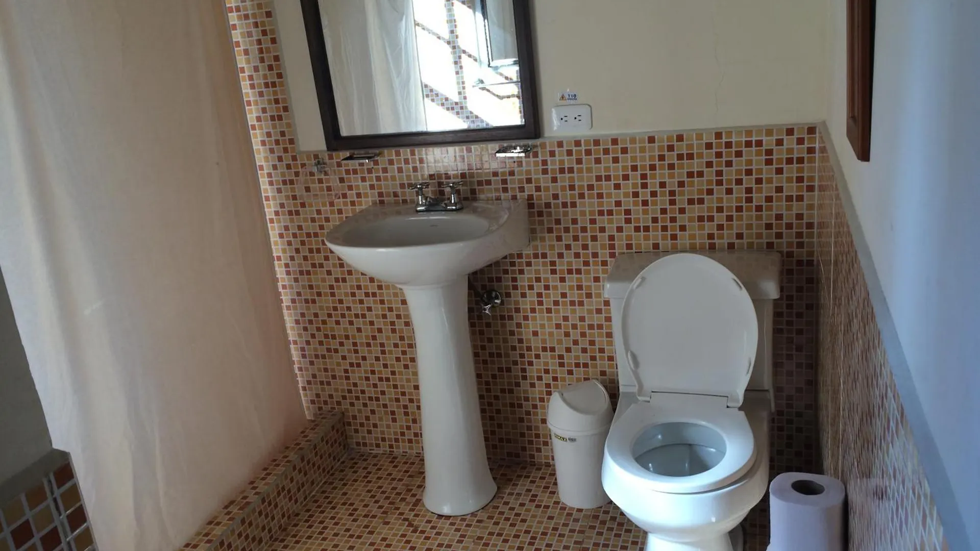 Arupo Bed And Breakfast Quito Ecuador